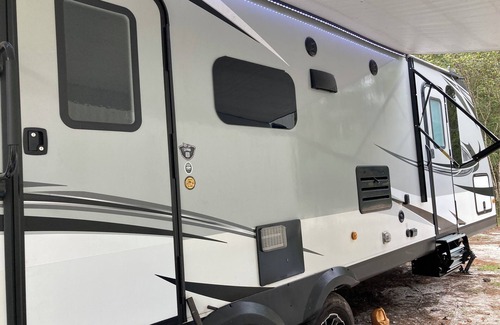 Old Town House | Nice camper in Old Town with fresh water springs all around. WIFI, AC and heat.