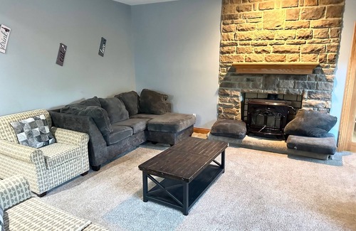 Hudson House | Nice Home in Hudson