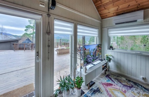 Suldal House | Nice home in Jelsa with kitchen