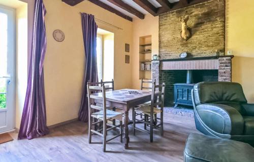 Ligny-le-Ribault House | Nice Home In Ligny Le Ribault With Wifi