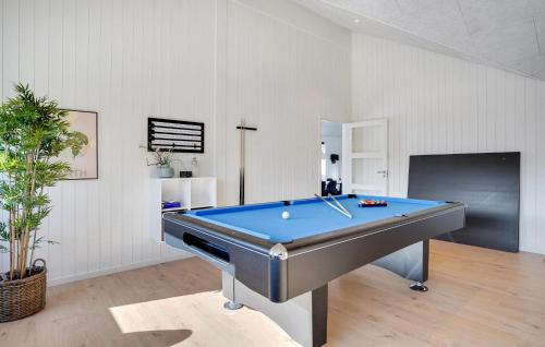 Hasmark Strand House | Nice Home In Otterup With Sauna