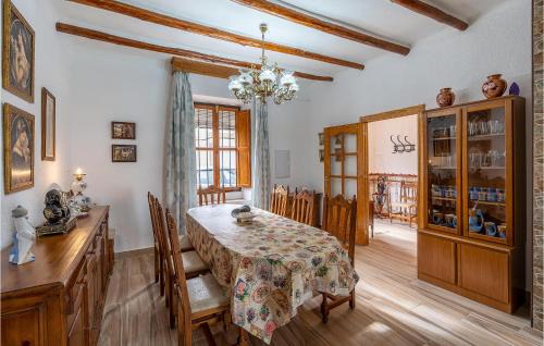 Pinos Puente House | Nice Home In Trasmulas, Granada