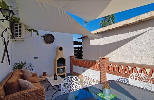 Nechite House | Nice house in complex with swimming pool