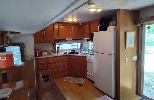 Belleview House | Nice RV with AC in Belleview - Perfect for a cozy getaway