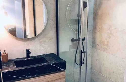Quartier Chorier-Berriat Apartment | Nid Douillet - BEL Appartement Avec Parking Gratuit