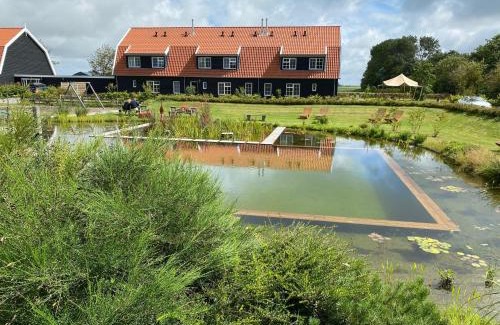 Den Burg Hotel | Nieuw Leven Texel