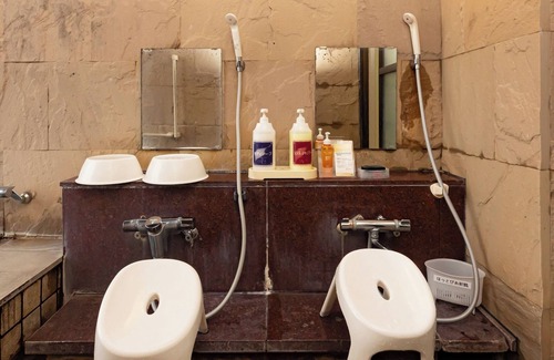 Yanaizu-machi House | Niitsuruonsen Nda