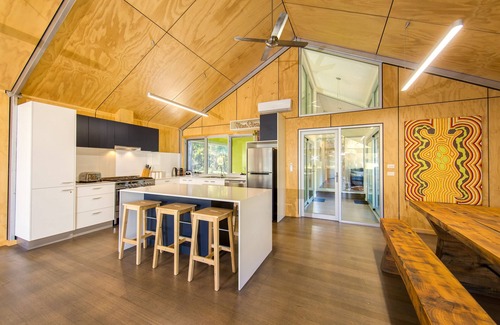 Porepunkah House | Nine Steps - private estate on 29 acres with stunning views of Mount Buffalo