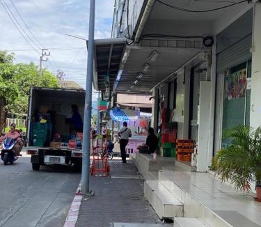 Dok Mai Apartment | Niran 7 Ramkhamhaeng 2 Near Mega Bangna Ikea 15mins to Airpot