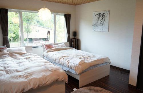 Niseko Apartment | Niseko Hotel KIRAKU NAGI 車利用にオススメ ニセコ駅 各スキー場迄車で約15分