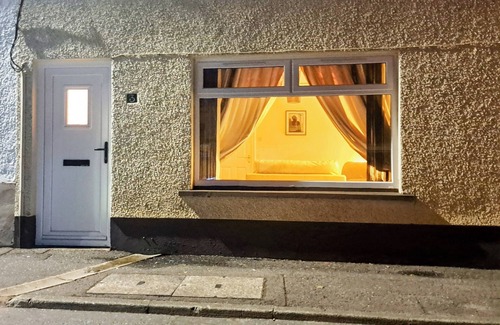 Bellaghy House | No 3 Main St, Charming 3-bed House in Bellaghy