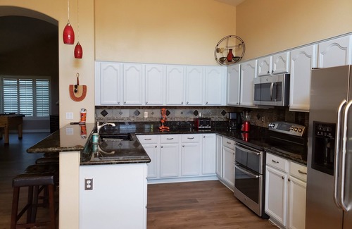 Pivotal Peoria Center House | No Hidden Fees, Great Location, Heated Pool, PSC, State Farm Stadium