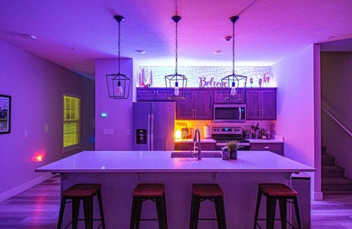 Table Rock House | NO STEPS to enter the HOME! Decorated for Holidays