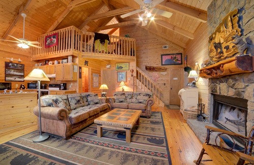 Sautee Nacoochee Cabin | No Stress At All | Peaceful Mountain Getaway Near Alpine Helen