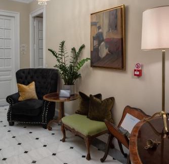 Anafiotika Hotel | Noble Suites