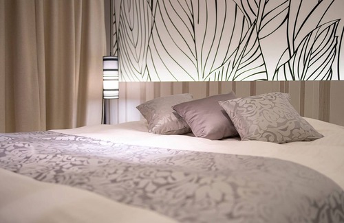 Nishinomiya Hotel | Nonsmoking Suite Room with bath and toilet /Nishinomiya Hyōgo