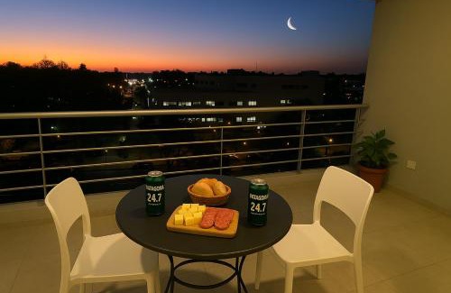 Nordelta Apartment | NORDELTA- Departamento con Terraza Privada, Cochera Cubierta, Gym y Piscina