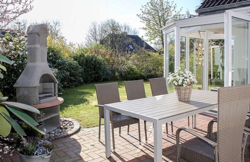 West Husum Apartment | Nordic * Holiday apartment on the North Sea * At home by the sea