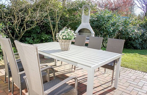 West Husum Apartment | Nordic * Holiday apartment on the North Sea * At home by the sea