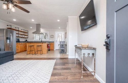 Dardanelle Cabin | Nordin's Meadow View Cabin