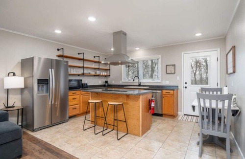 Dardanelle Cabin | Nordin's Meadow View Cabin