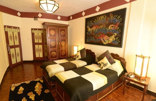 Sidhpur Hotel | Norling House