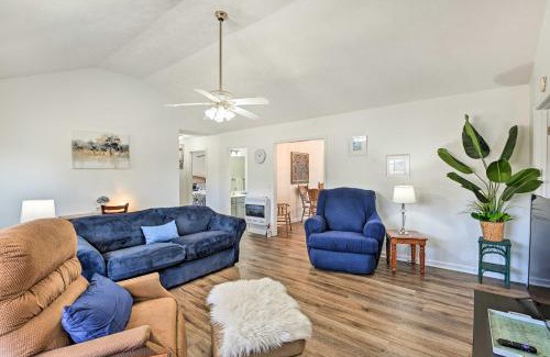 Dickel House | Normandy Home with Yard about 2 Mi to Lake