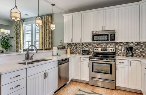 Windy Hill Hotel | North Beach Resort & Villas