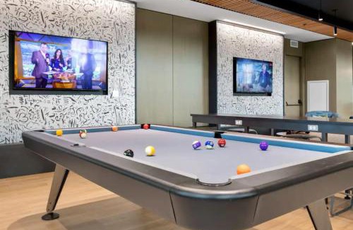 Downtown Boston Apartment | North End 2BR Condo w Pool & Gym