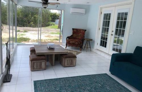 New Port Richey House | Northern Point of Treasure Island, New Port Richey