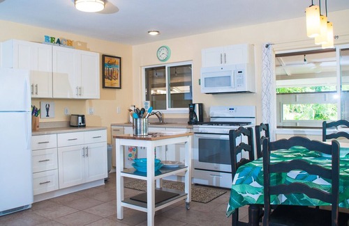 Pupukea House | Northshore Pupukea Getaway up the hill from the best beaches on of Oahu