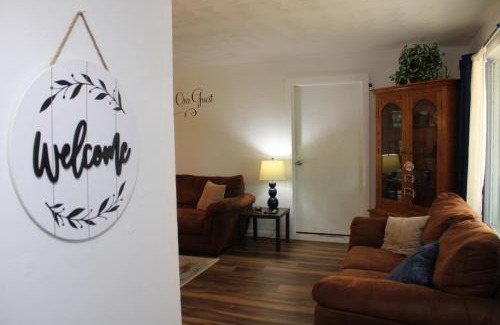 Wooded Estates Villa | Notre Dame vs USC, 5 BR Ranch Walk to Campus, 2 Full Baths, Game Room