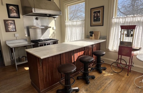 Davenport House | Now available for 1-Day Holiday Events! Message for more information 🏰🌲🥂