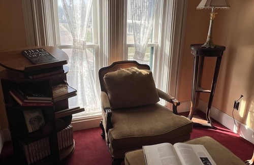 Davenport House | Now available for 1-Day Holiday Events! Message for more information 🏰🌲🥂