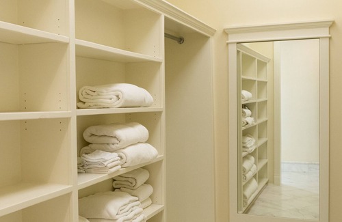 Gonzales Villa | Now booking for 2023. Historic 5 bedroom Villa in heart of Gonzales TX