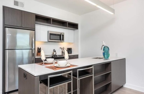 University City Apartment | nr UCSD/La Jolla 1BR| Mins from Shops & Dining