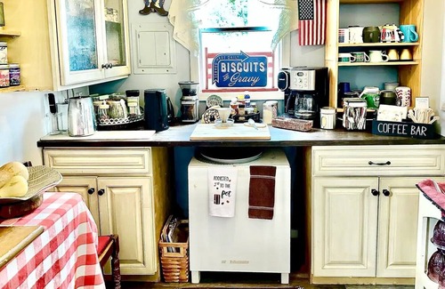 Kingman House | nThe Coyote Den #4: Experience Arizona Agritourism