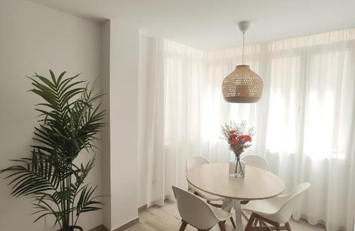 La Malagueta Apartment | Nuevo Apartamento en Málaga Centro
