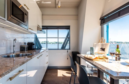 Eastern Docklands Apartment | Numa Amsterdam The Crane