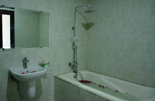 Pyin Oo Lwin Hotel | Nwe Waddy Hotel Pyin Oo Lwin