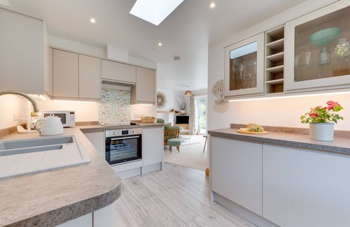 Llanidloes House | Nyth Bryn Haul - One Bedroom House, Sleeps 2