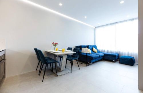 Shevchenkivs'kyi District Apartment | Nyvky Like Home - Файна Таун з басейном - Кв 80