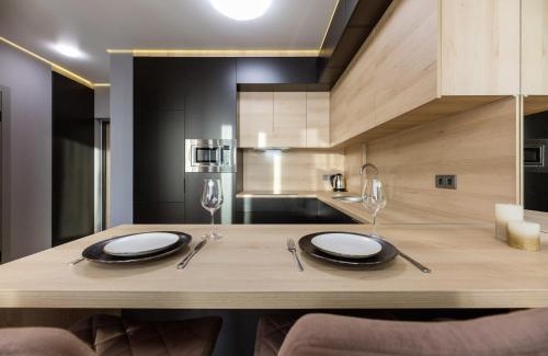 Shevchenkivs'kyi District Apartment | Nyvky Like Home - Файна Таун з сезонним басейном - Кв 53