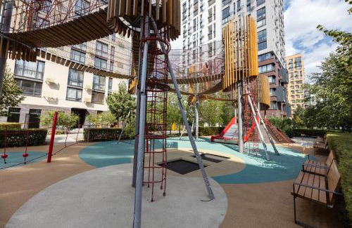 Shevchenkivs'kyi District Apartment | Nyvky Like Home - Файна Таун із сезонним басейном - Кв 6 низький поверх