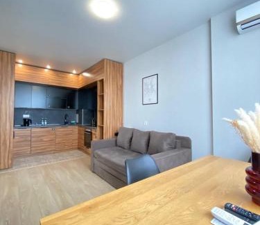 Podilskyj Apartment | Nyvky Like Home - Good Apartment 50 з балконом