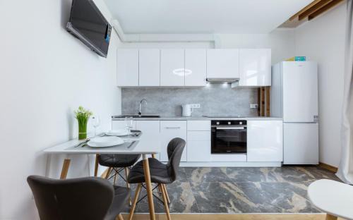 Svyatoshyns'kyi District Apartment | Nyvky Like Home - Nyvky Park - apt 45