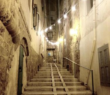 Acre Old City House | Nzar Khoury for Hosting