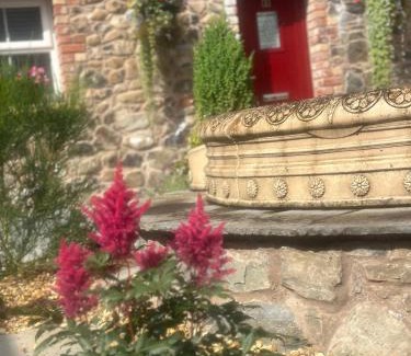 Lisburn Apartment | Oak field Cottages Belfast open plan studio stunning & tranquil