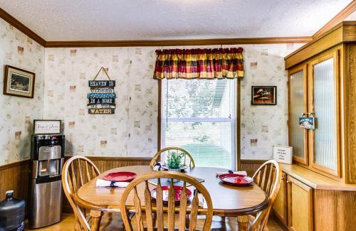 Baudette Apartment | Oak Harbor Walleye Camp