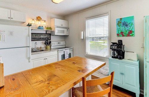 Yaupon Beach Apartment | Oak Island Condo w/Ocean View: Steps to Beach!